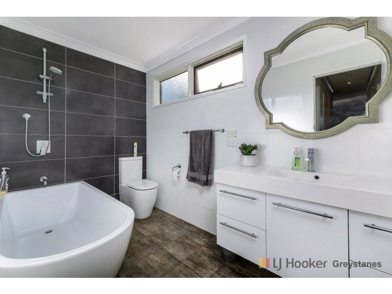 31 Dahlia Street, Greystanes NSW 2145