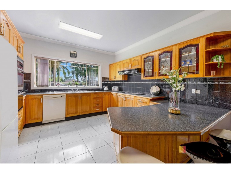 9 Benaud Street, Greystanes NSW 2145