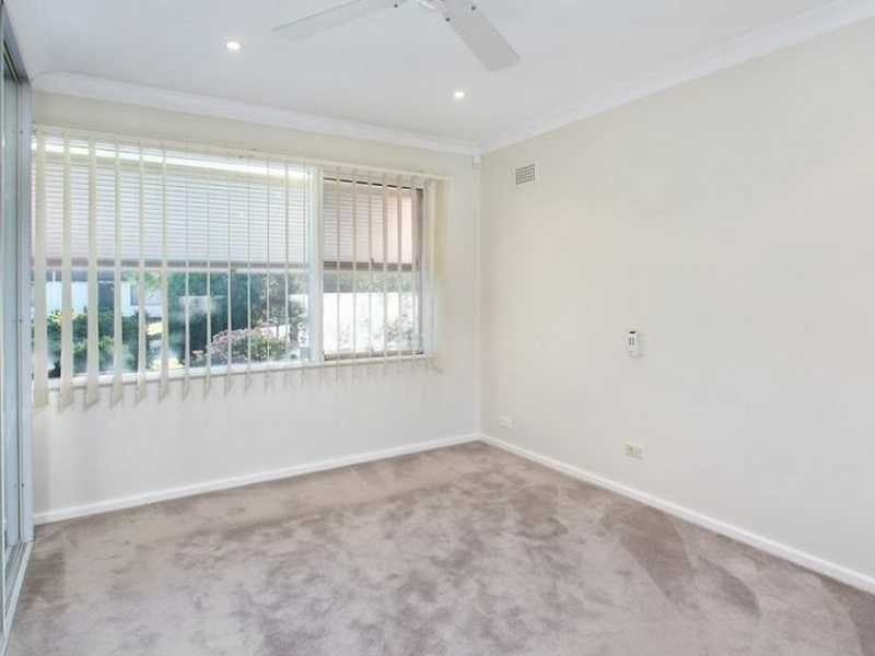 6 Daffodil St, Greystanes NSW 2145