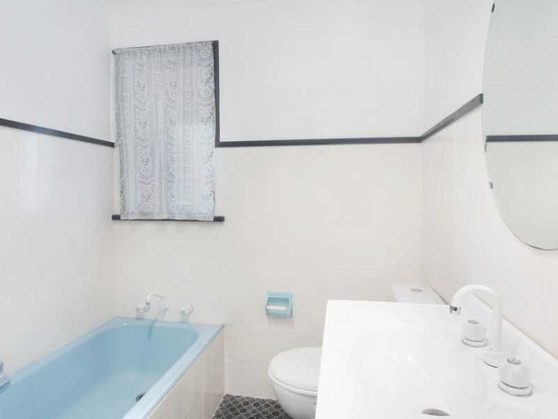 6 Daffodil St, Greystanes NSW 2145