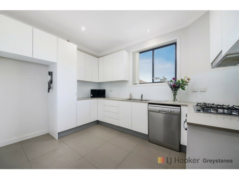 2/23 Hampden Road, South Wentworthville NSW 2145
