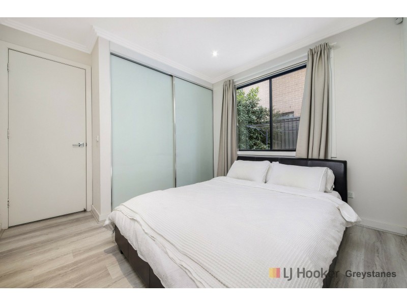 2/23 Hampden Road, South Wentworthville NSW 2145