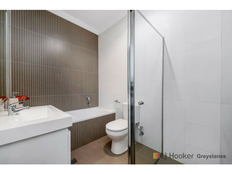 2/23 Hampden Road, South Wentworthville NSW 2145