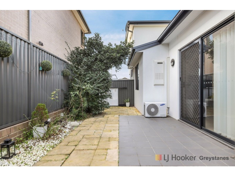 2/23 Hampden Road, South Wentworthville NSW 2145