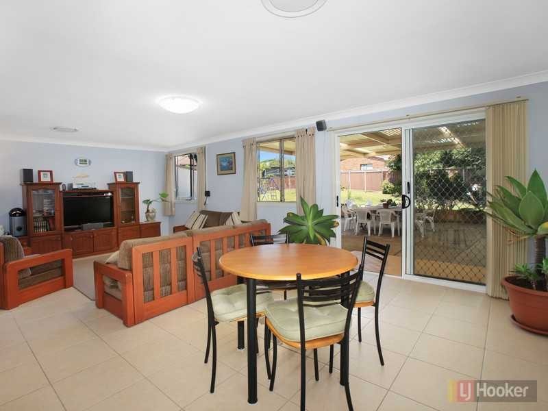10 Wayne Crescent, Greystanes NSW 2145