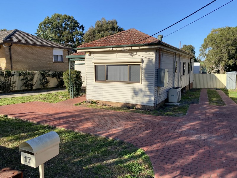 17 CUMBERLAND ROAD, Greystanes NSW 2145