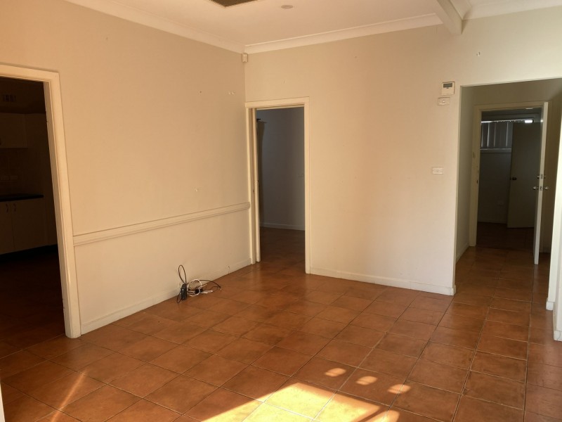 17 CUMBERLAND ROAD, Greystanes NSW 2145