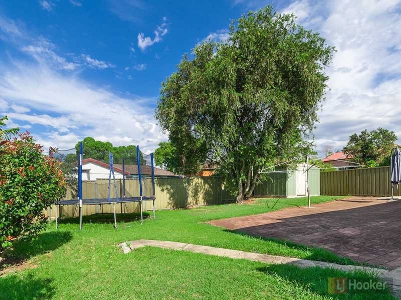 16 Percy Street, Greystanes NSW 2145