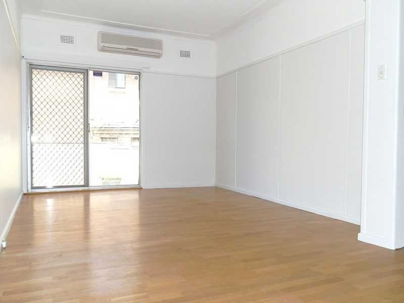 12 Bates Ave, South Wentworthville NSW 2145