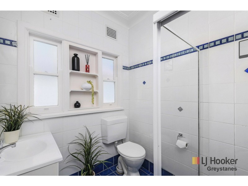 86 Warwick Road, Merrylands NSW 2160