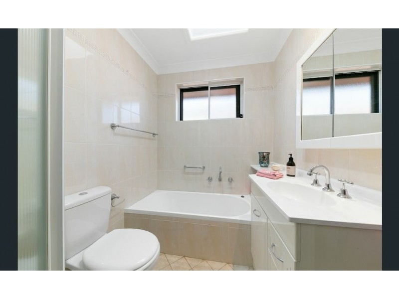 42 RUNYON AVENUE, Greystanes NSW 2145