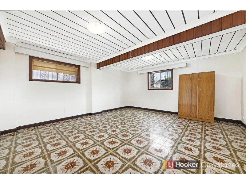 820 MERRYLANDS ROAD, Greystanes NSW 2145