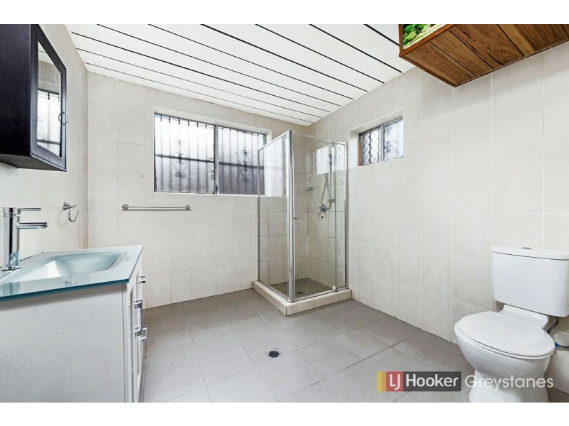 820 MERRYLANDS ROAD, Greystanes NSW 2145