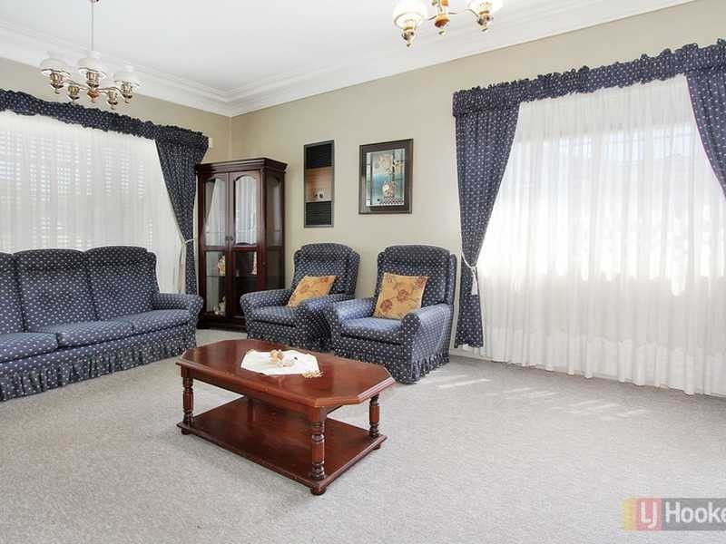 25 Targo Road, Pendle Hill NSW 2145