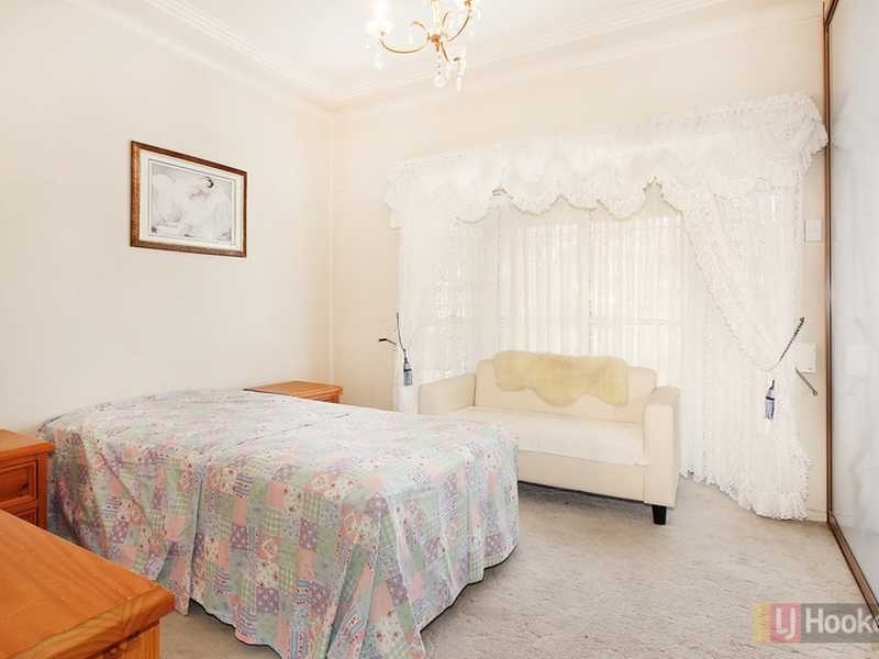 25 Targo Road, Pendle Hill NSW 2145