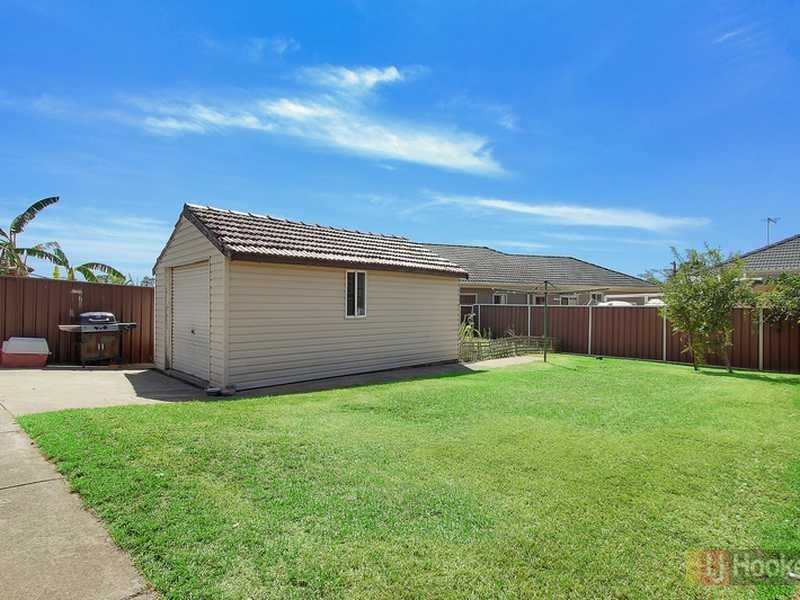 25 Targo Road, Pendle Hill NSW 2145