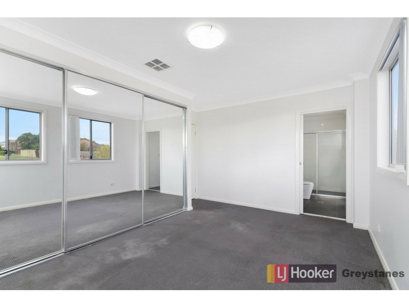 6 HEREFORD STREET, South Wentworthville NSW 2145