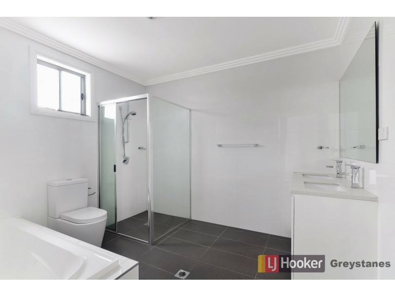 6 HEREFORD STREET, South Wentworthville NSW 2145