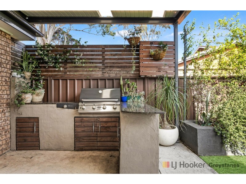 61 Sandra Street, Woodpark NSW 2164