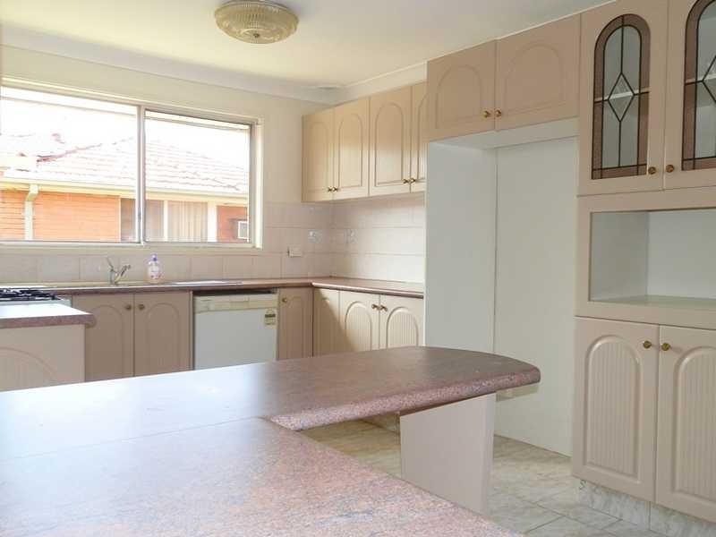 28 Virgil St, Greystanes NSW 2145