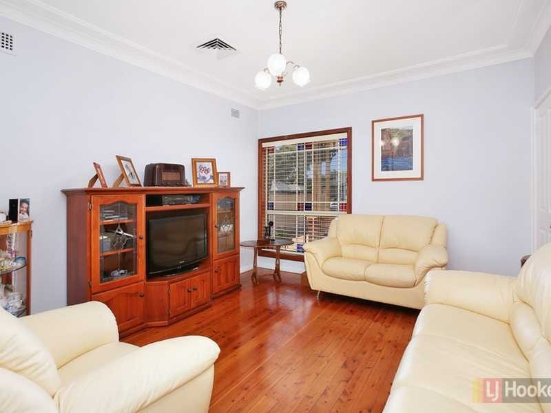 50 Lance Crescent, Greystanes NSW 2145