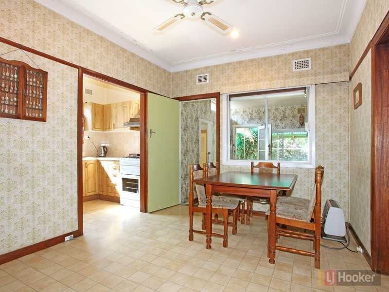 14 Roseberry Street, Merrylands NSW 2160