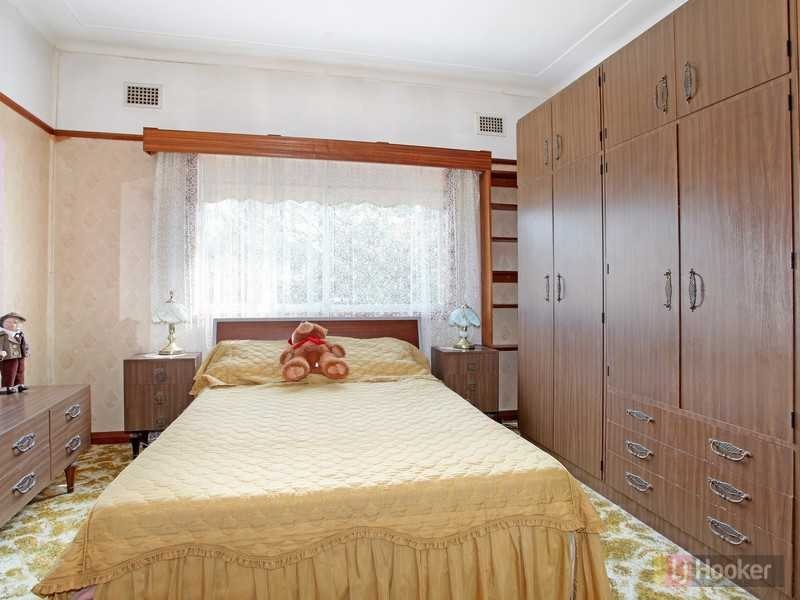 14 Roseberry Street, Merrylands NSW 2160