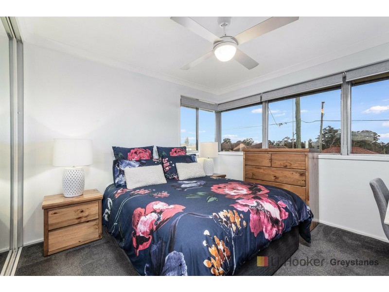 881 MERRYLANDS ROAD, Greystanes NSW 2145
