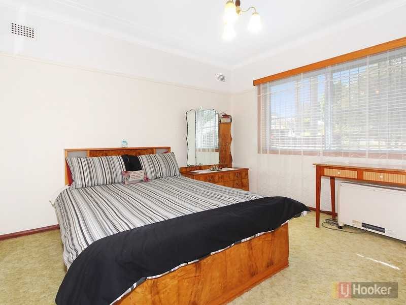 42 Chelsea Street, Merrylands NSW 2160