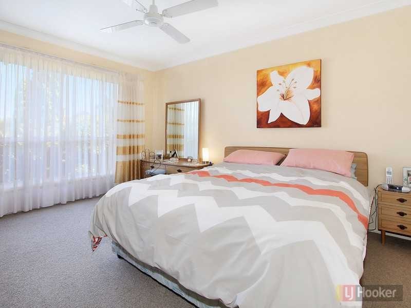 6 Rowe Place, Greystanes NSW 2145