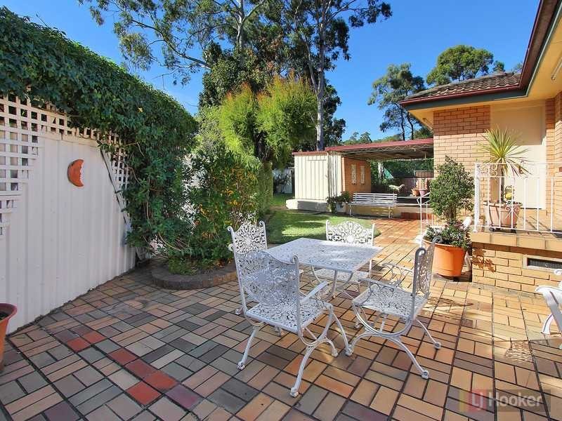 6 Rowe Place, Greystanes NSW 2145