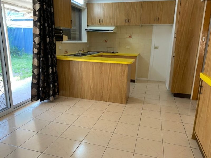 883 MERRYLANDS ROAD, Greystanes NSW 2145