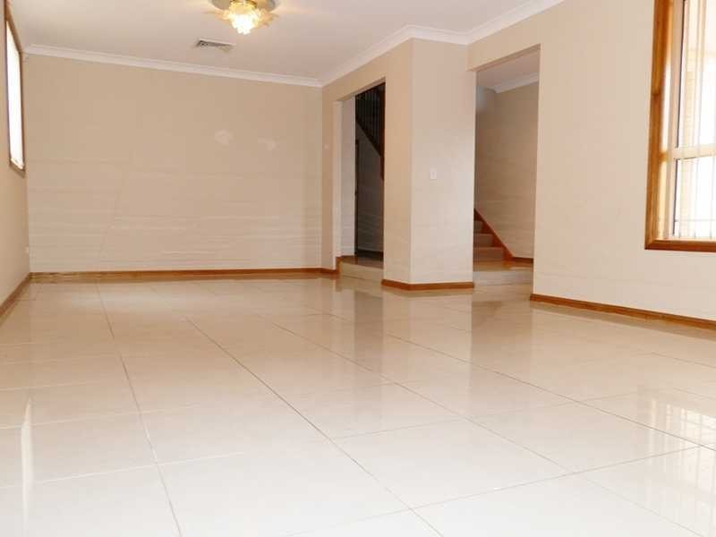 29 Collins St, Pendle Hill NSW 2145