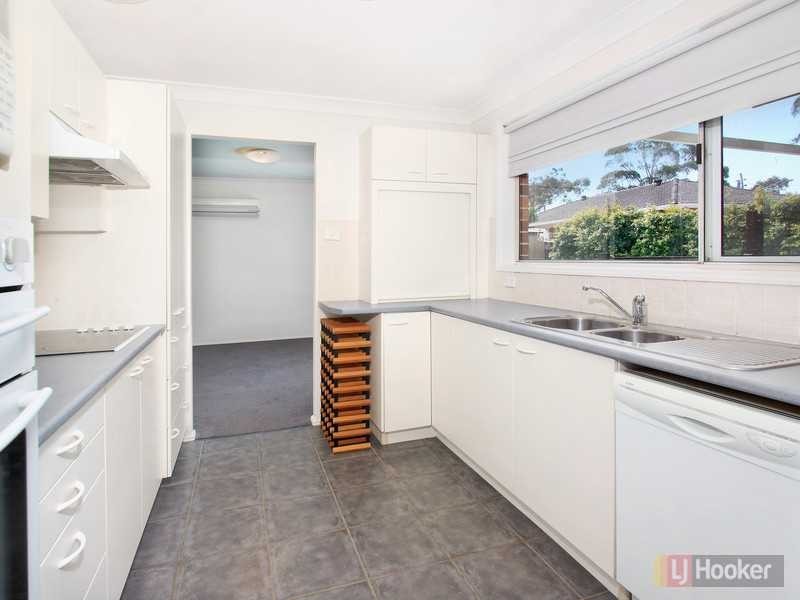 17 Rosewood Drive, Greystanes NSW 2145