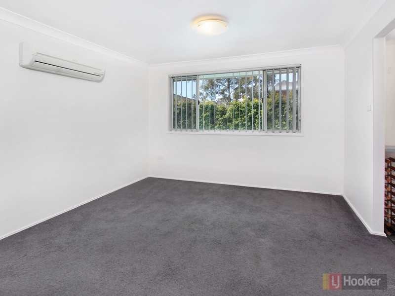 17 Rosewood Drive, Greystanes NSW 2145