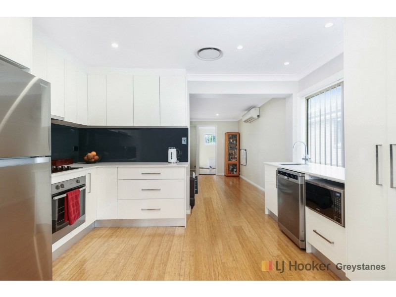 8 Sedgman Street, Greystanes NSW 2145