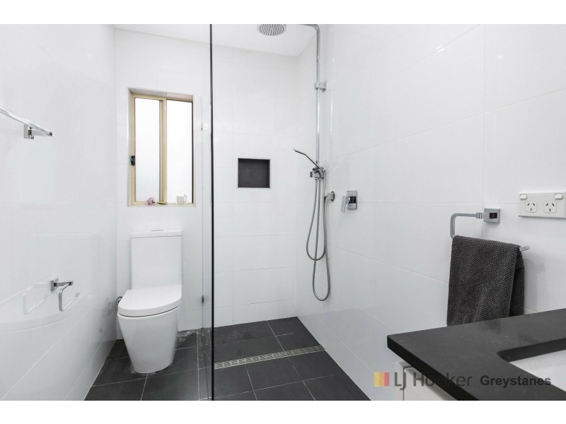 8 Sedgman Street, Greystanes NSW 2145