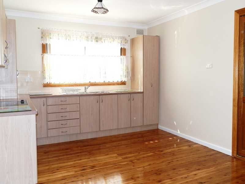 20 Tulip St, Greystanes NSW 2145