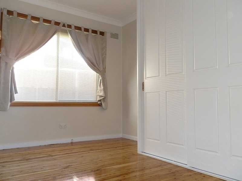 20 Tulip St, Greystanes NSW 2145