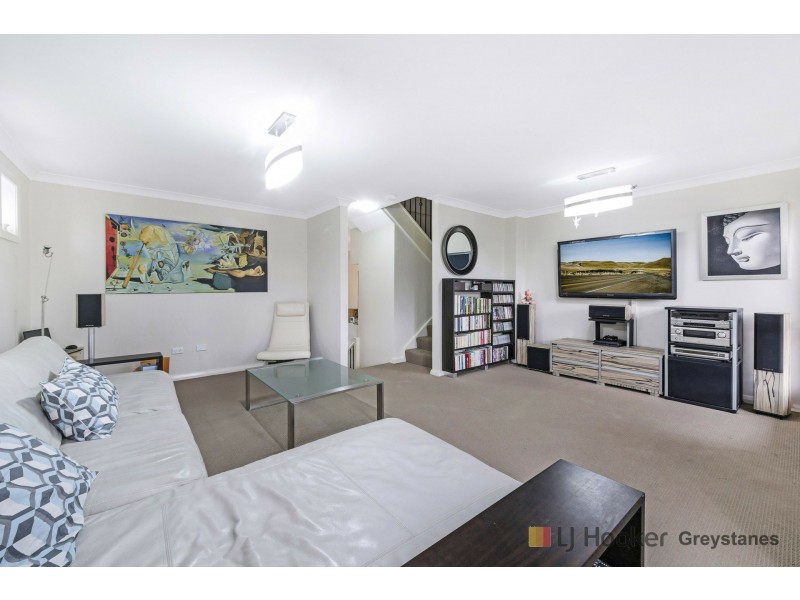 25 Amazon Road, Toongabbie NSW 2146