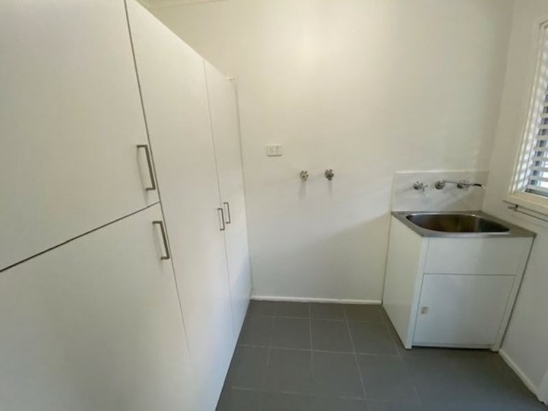 1 ROWE PLACE, Greystanes NSW 2145