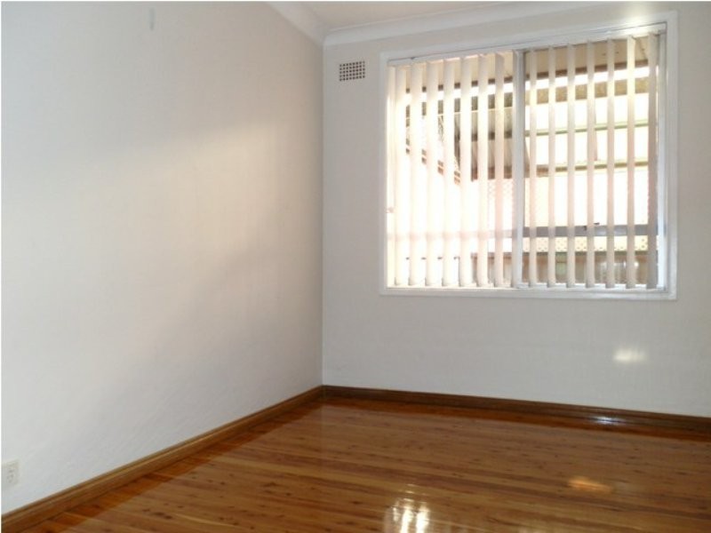 40 BENAUD STREET, Greystanes NSW 2145