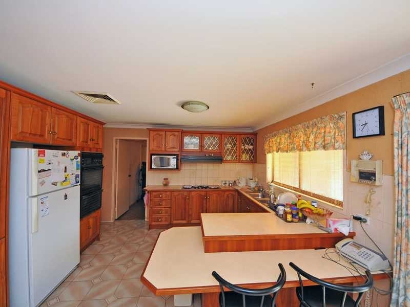 27 Casino Road, Greystanes NSW 2145