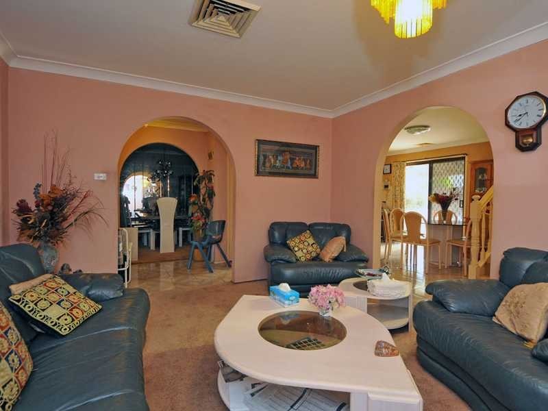 27 Casino Road, Greystanes NSW 2145