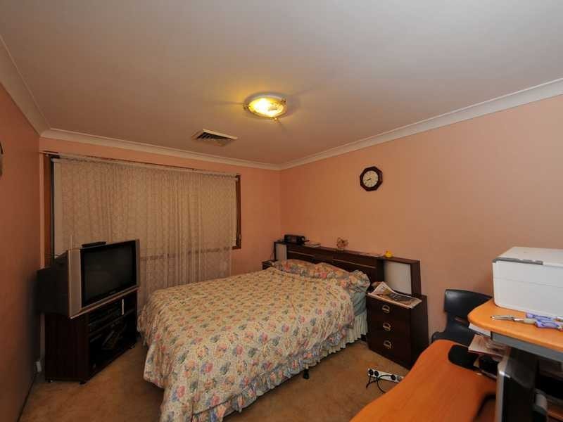 27 Casino Road, Greystanes NSW 2145