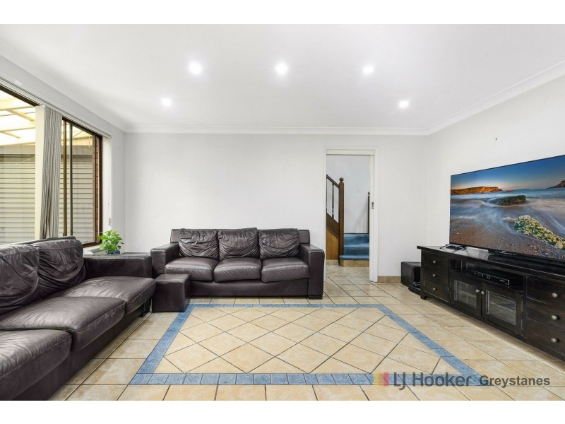 62 Girraween Road, Girraween NSW 2145