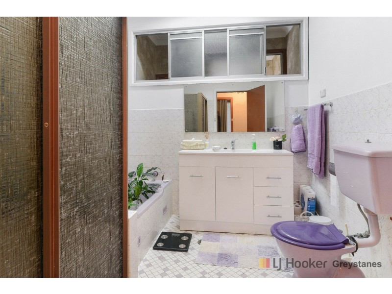 17 Jersey Road, Greystanes NSW 2145