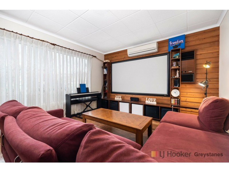 12 Wayne Crescent, Greystanes NSW 2145