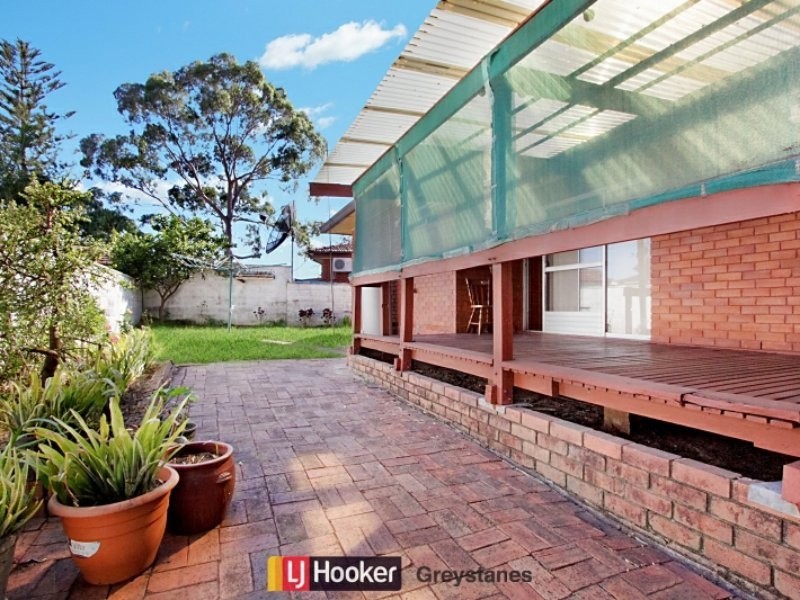 10 RONALD PLACE, Guildford NSW 2161