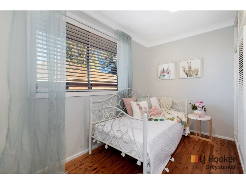 17 Hyacinth Street, Greystanes NSW 2145